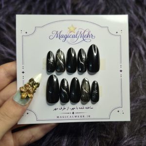 ناخن مشکی با برجسته سازی سیلور